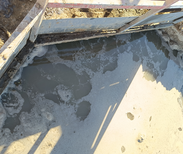 污水沉降池泡沫.png 污水沉降池泡沫.png